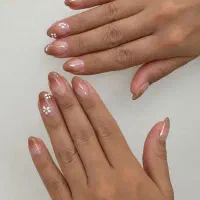 کاشت ناخن|خدمات زیبایی و سلامت|کرج, آق تپه|دیوار