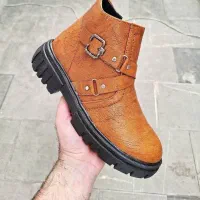 کفش پاشنه بلند و صندل و نیم بوت و اسپرت زنانه