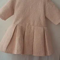 پیراهن گل‌بهی رنگ