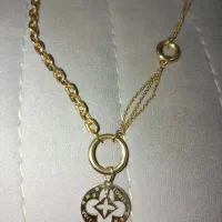 گردنبد تیفانی|جواهرات|مسجد سلیمان, |دیوار