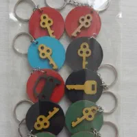 جاکلیدی چوبی رنگ شده