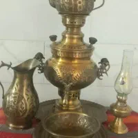 سماور 4لیتری زغالی همراه با میز خاطر وساتن