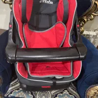 صندلی کودک خودرو