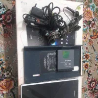 گوشی نیاز به تعمیر سونی1500000تومن شارژر600000