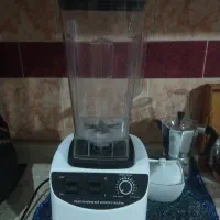 مخلوط کن و آبمیوه گیر.  veyron ایتالیا نو نو