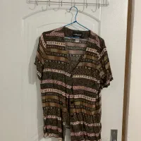 لباس سایز ۴۰تا44سایز میشه