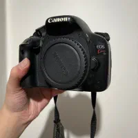 دوربین canon 550D و لنز و وسایل