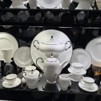 ظروف چینی ۹۰ پارچه ذرین