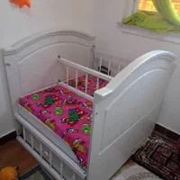 تخت کودک در حد نو