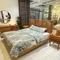 ۲۰۰۰ متر شوروم تخت سرویس خواب در کیش+ تصاویر واقعی