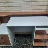 میز تحریر کاملا نو