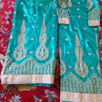 لباس محلی رنگ سبز ابی