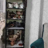 ویترین کمدیا جای کتاب