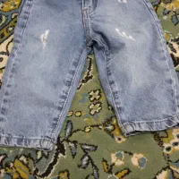 کفش و لباس بچه