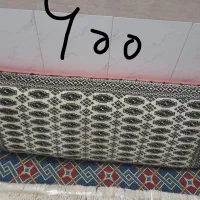 تعدادی پتو و بالش