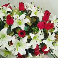 سبد گل مصنوعی کاملا سالم تازه خریداری شده کاملا نو