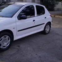 خودرو با راننده / منـشی نیازمندیم