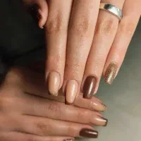 کاشت ناخن فقط ۳۵۰