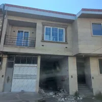 واحد ۶۶ متری نیمه ساخت راه جدا