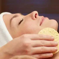 تخفیف 50درصدی پاکسازی و فیشال بمناسبت افتتاحیه