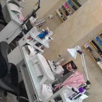 ناخن کار مژه کار