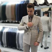 نمونه کت شلوار یقه سر تیز