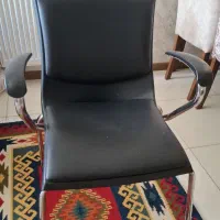 صندلی دسته دار مارک داتیس