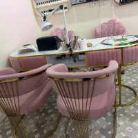 میز و صندلی ناخن