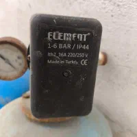 اتوماتیک و مخزن پمپ آب