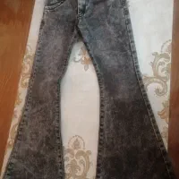 شلوار جین دمپا بچگانه در حد نو