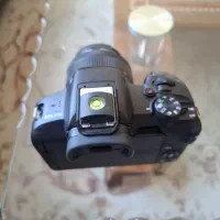 دوربین Canon r50|دوربین عکاسی و فیلم‌برداری|کرج, گلشهر|دیوار