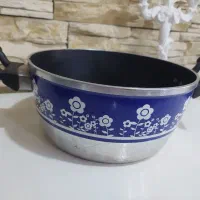 قابلمه و ماهیتابه کارکرده تمیز