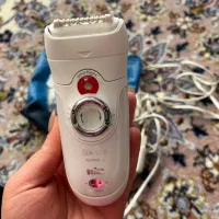 دستگاه اپیلیدی braun کاملا سالم رنگ سفید شاین