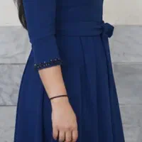 پیرهن مجلسی کوتاه تا زانو رنگ آبی کاربنی
