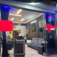 ارایشگر نیمه ماهر و اجاره صندلی