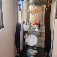 بوفه قهوه ای