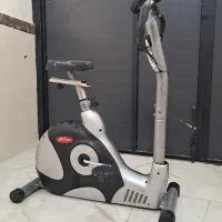 دوچرخه ثابت و گاوصندوق
