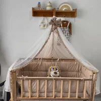 تخت گهواره کنار مادر تا پنج سال