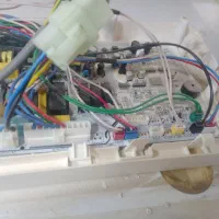 تعمیرات یخچال شارژ گاز ۲۵۰۰ در محل