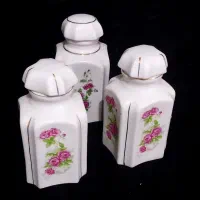 ظروف گلسرخی قدیمی