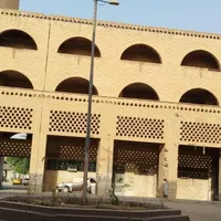 کارگر ماهر و نیمه ماهر سنگ کاری