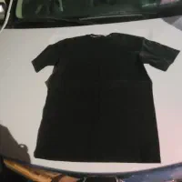 تی شرت مشکی