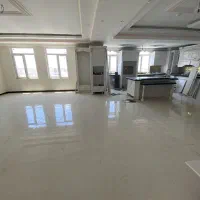 ۱۴۲ متر طبقه اول کلید نخورده/ بر اصلی خیابان محققی|فروش آپارتمان|تهران, منیریه|دیوار