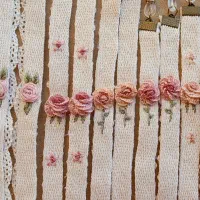 بند عینک گلدوزی شده