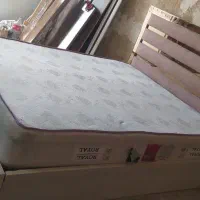 تخت خواب دونفره همراه تشک کاشمر