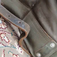 کوله پشتی نظامی قدیمی چرم ضد آب ارتش سوئیس|کوهنوردی و کمپینگ|تهران, شهر زیبا|دیوار