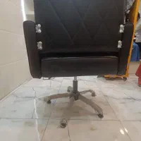 صندلی ارایشگاه