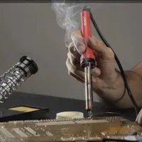 استخدام‌فقط‌نیروی‌خانم‌لحیم‌کار‌هویه‌کار