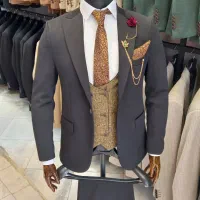 فروشگاه (سرپرست) دور میدان میرزاکوچک خان|لباس|مشهد, حسین‌آباد|دیوار