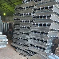 کارگر.نیمه فنی